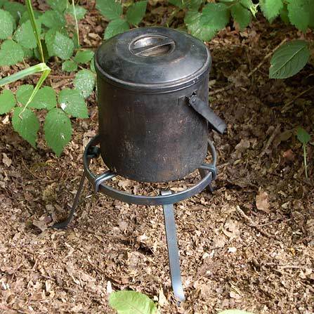 Ray Mears Folding Trivet